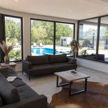 Relax And House With Pool Villa