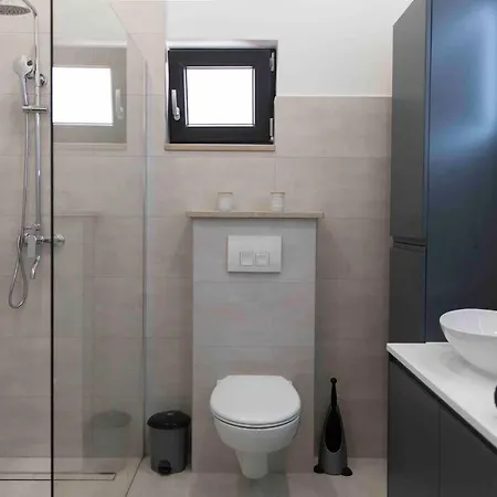 Relax And House With Pool Ljubuski