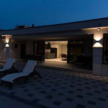 Relax And House With Pool * Ljubuski