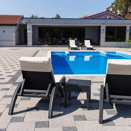 Relax And House With Pool * Ljubuski